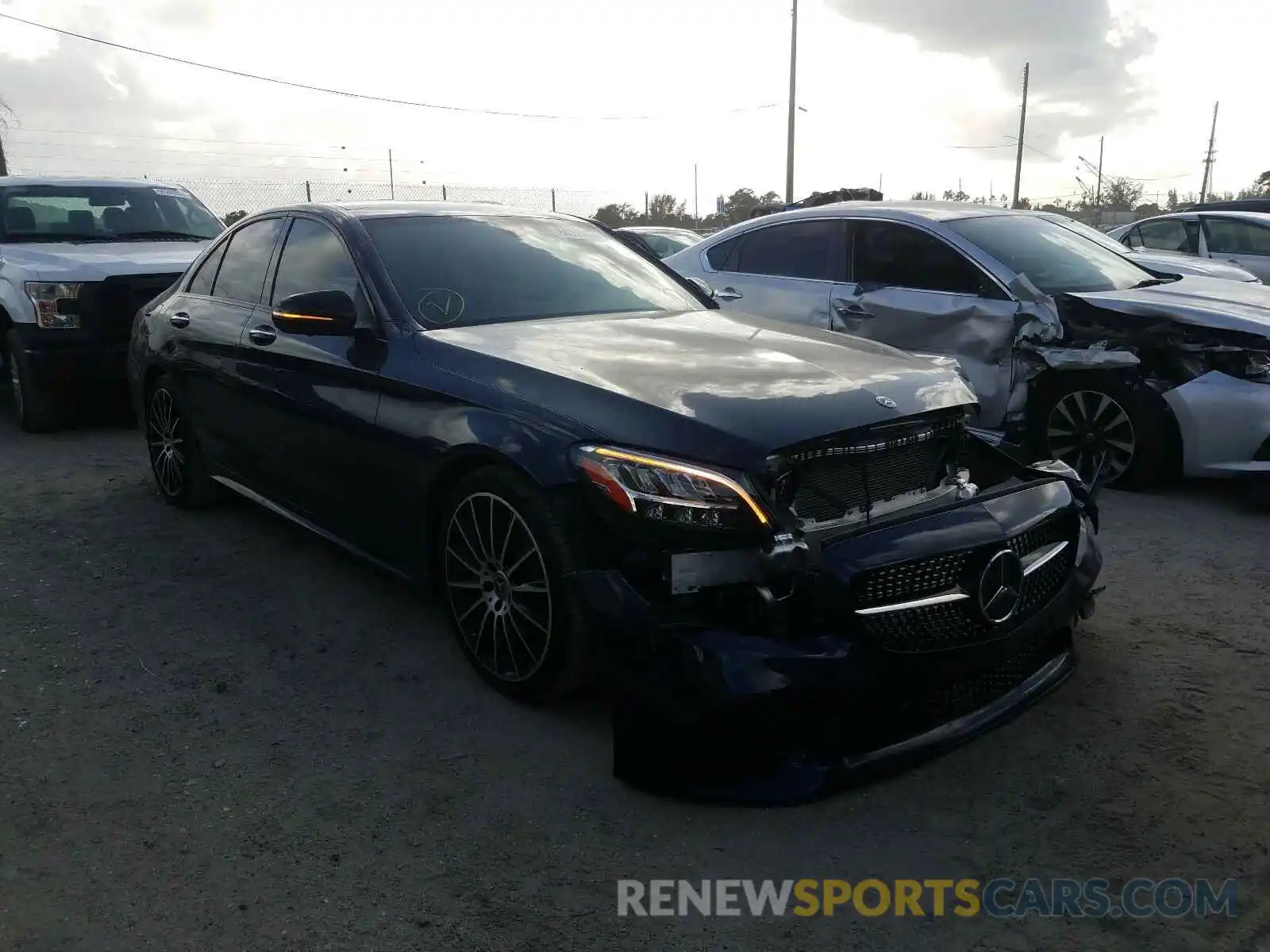 1 Photograph of a damaged car WDDWF8DB3LR525787 MERCEDES-BENZ C CLASS 2020