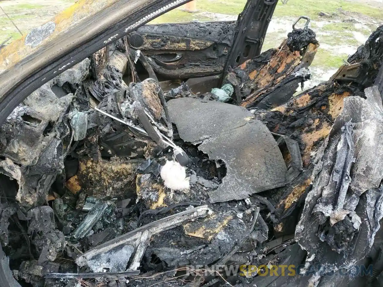 7 Photograph of a damaged car WDDWF8DB3LR548129 MERCEDES-BENZ C-CLASS 2020