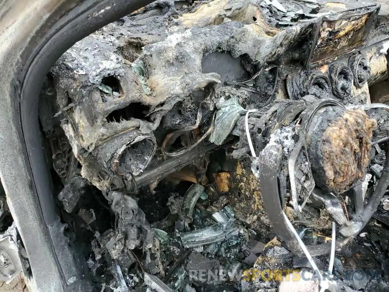 9 Photograph of a damaged car WDDWF8DB3LR548129 MERCEDES-BENZ C-CLASS 2020