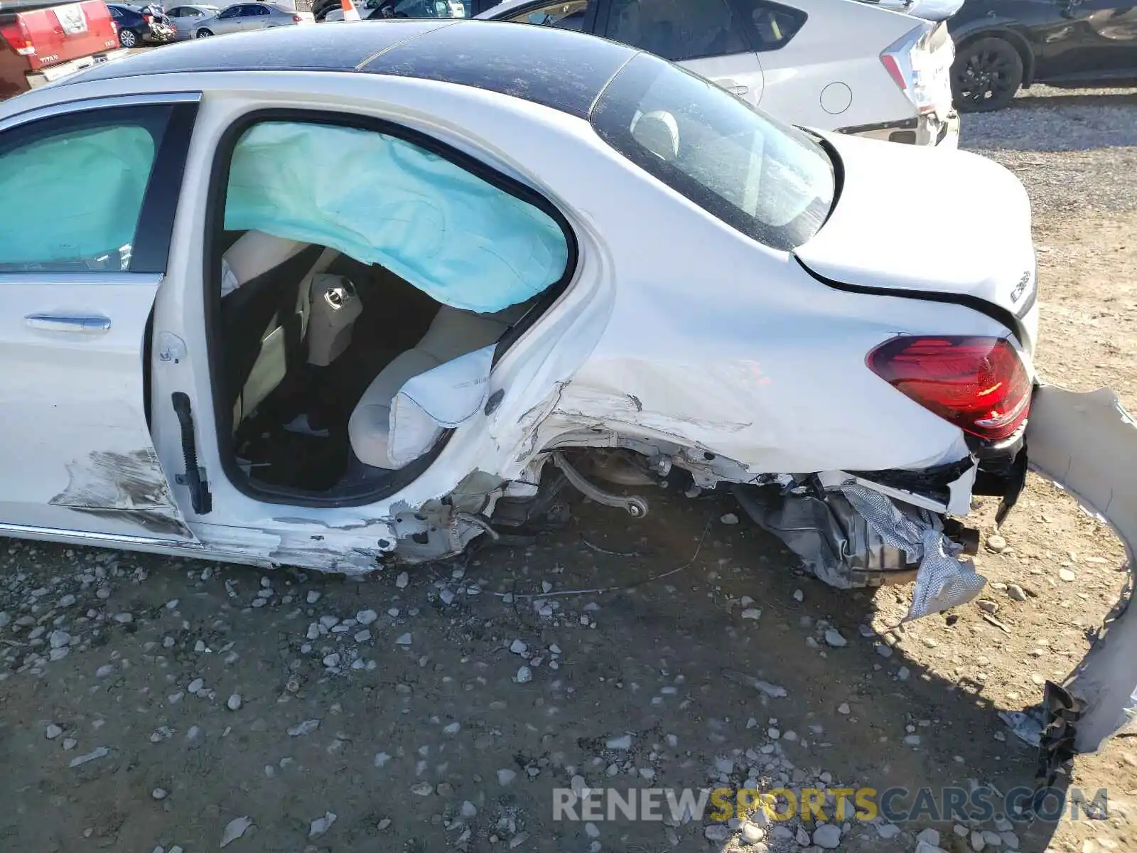 9 Photograph of a damaged car WDDWF8DB3LR558711 MERCEDES-BENZ C CLASS 2020