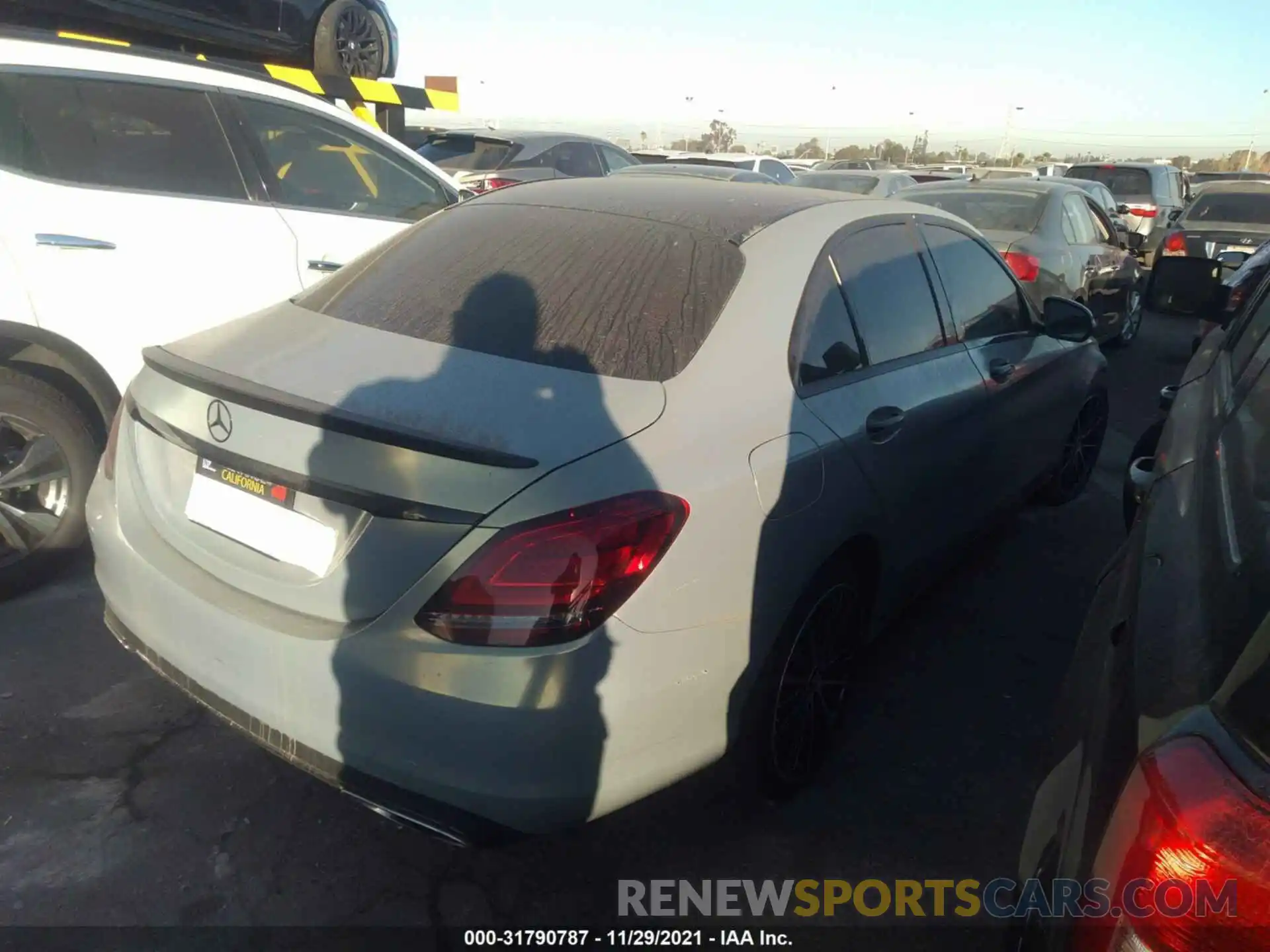 4 Photograph of a damaged car WDDWF8DB4LR525779 MERCEDES-BENZ C-CLASS 2020