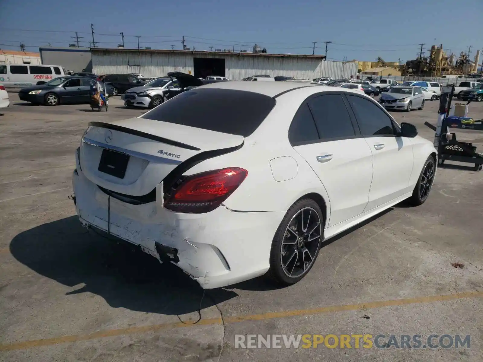 4 Photograph of a damaged car WDDWF8DB4LR545353 MERCEDES-BENZ C-CLASS 2020