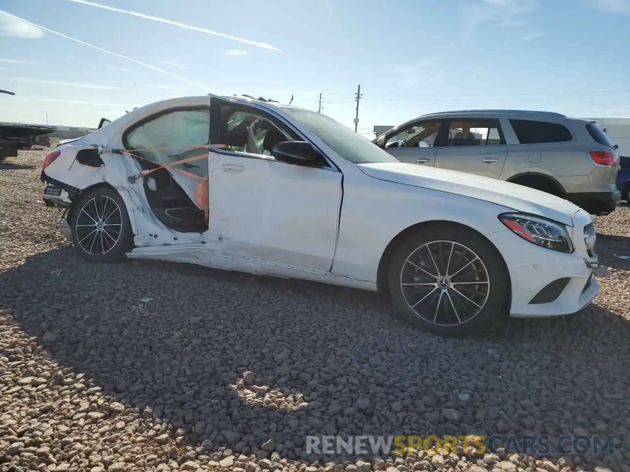 4 Photograph of a damaged car WDDWF8DB4LR557650 MERCEDES-BENZ C-CLASS 2020