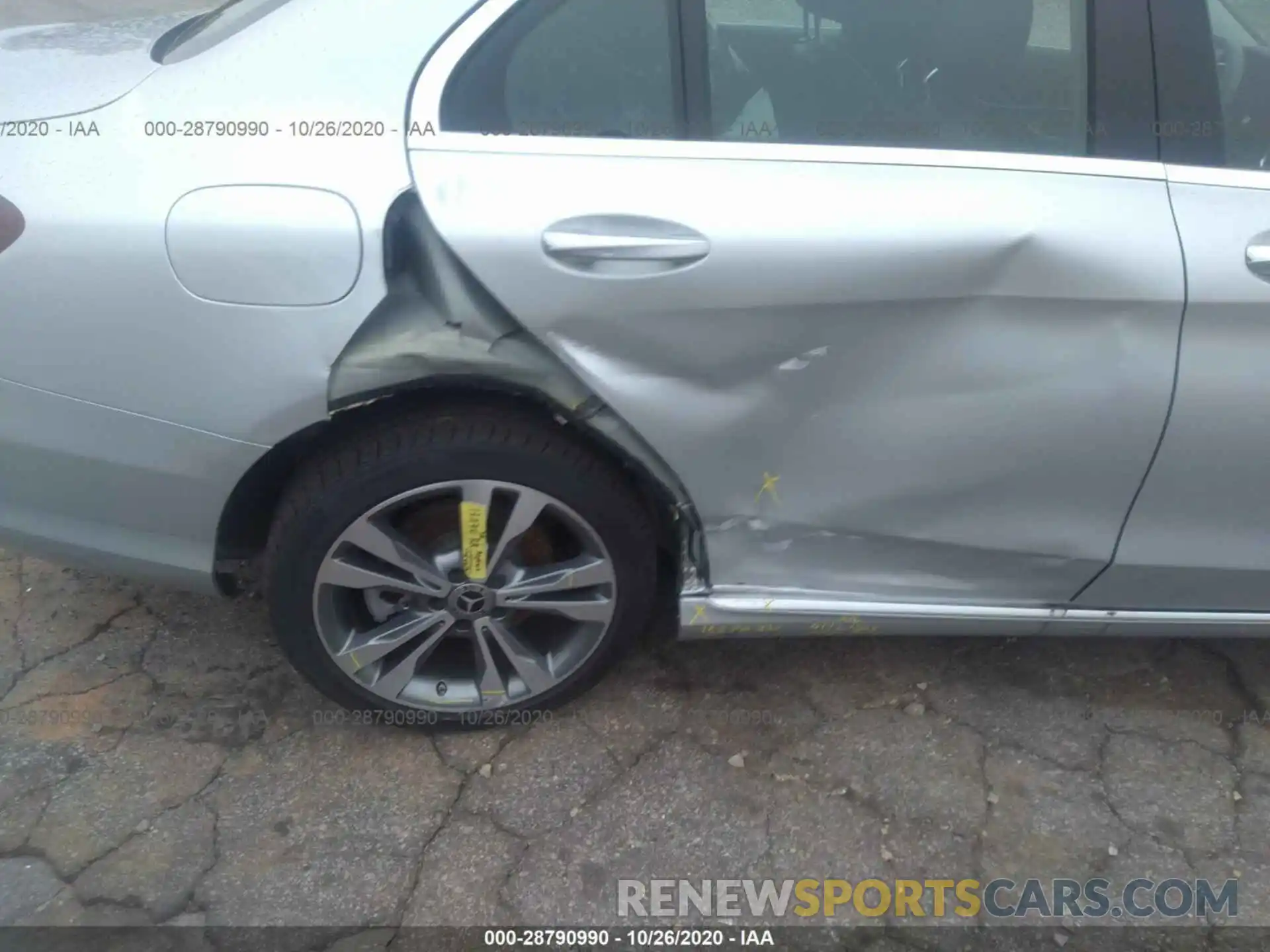 6 Photograph of a damaged car WDDWF8DB5LR543479 MERCEDES-BENZ C-CLASS 2020