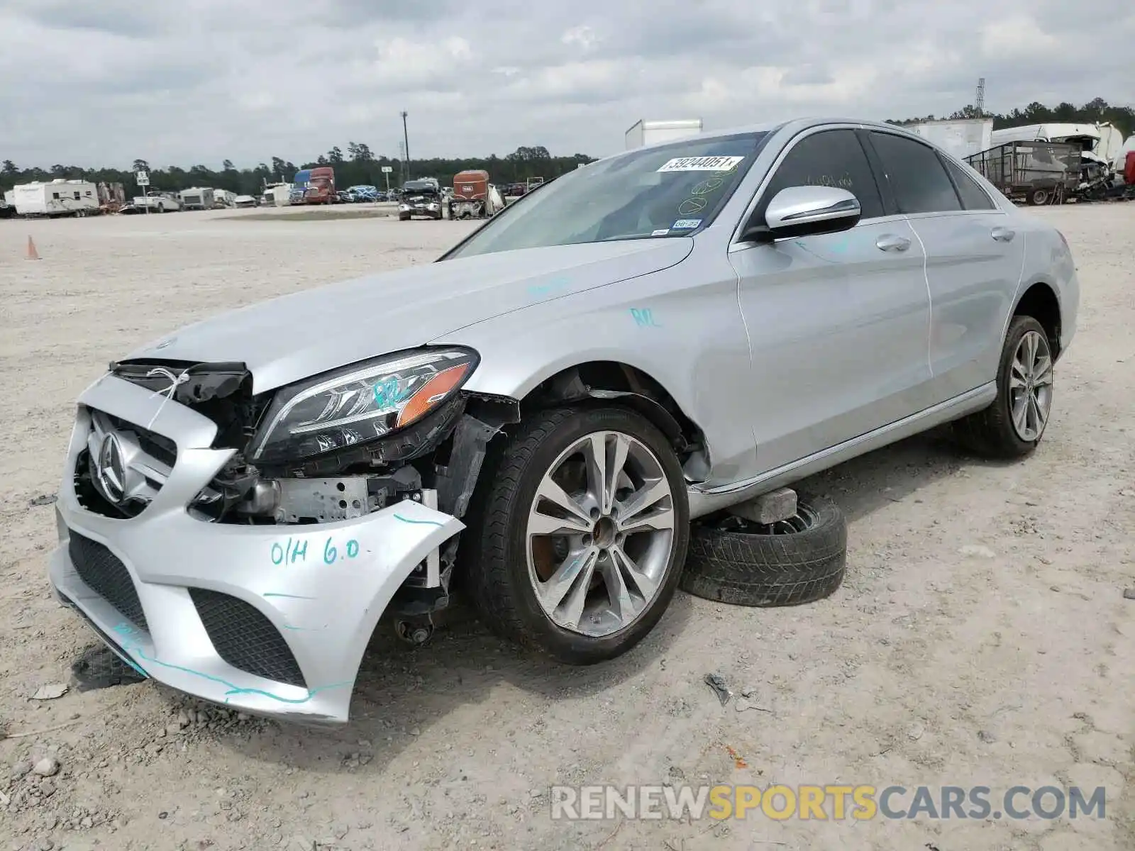 2 Photograph of a damaged car WDDWF8DB6LR526464 MERCEDES-BENZ C CLASS 2020