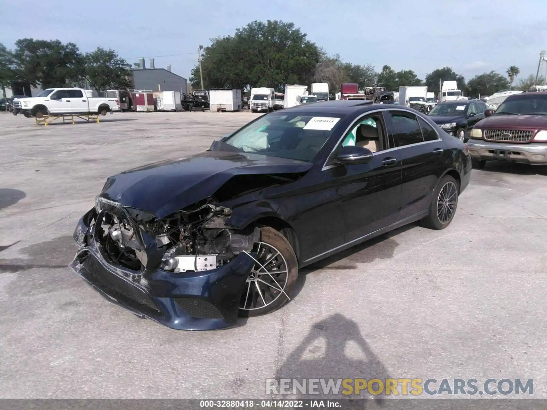 2 Photograph of a damaged car WDDWF8DB7LR530930 MERCEDES-BENZ C-CLASS 2020