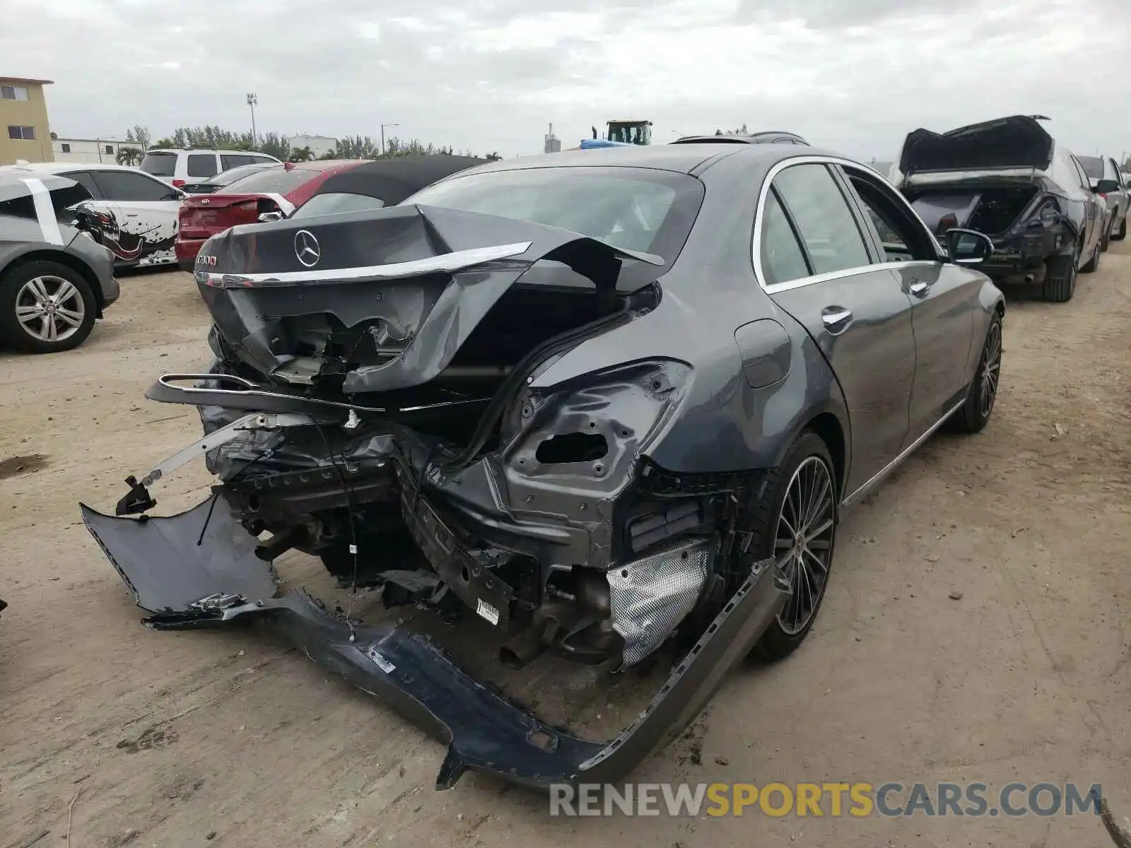 4 Photograph of a damaged car WDDWF8DB7LR531088 MERCEDES-BENZ C CLASS 2020