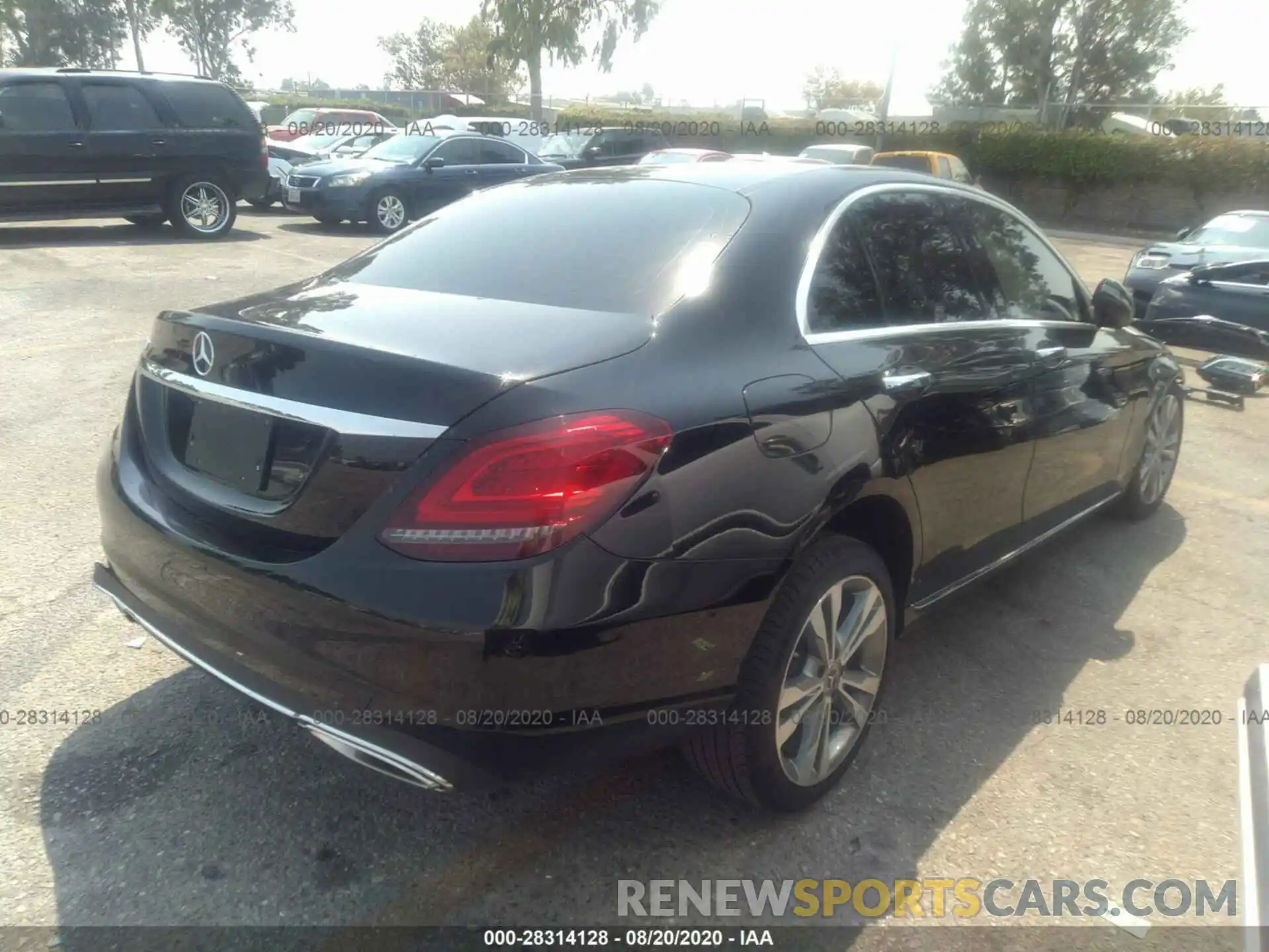 4 Photograph of a damaged car WDDWF8DB8LR558722 MERCEDES-BENZ C-CLASS 2020