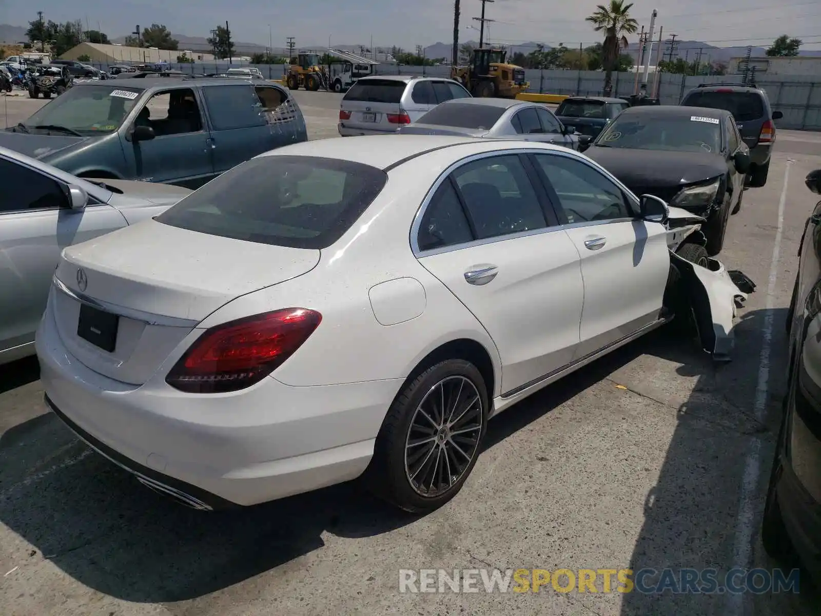 4 Photograph of a damaged car WDDWF8DBXLR525589 MERCEDES-BENZ C-CLASS 2020