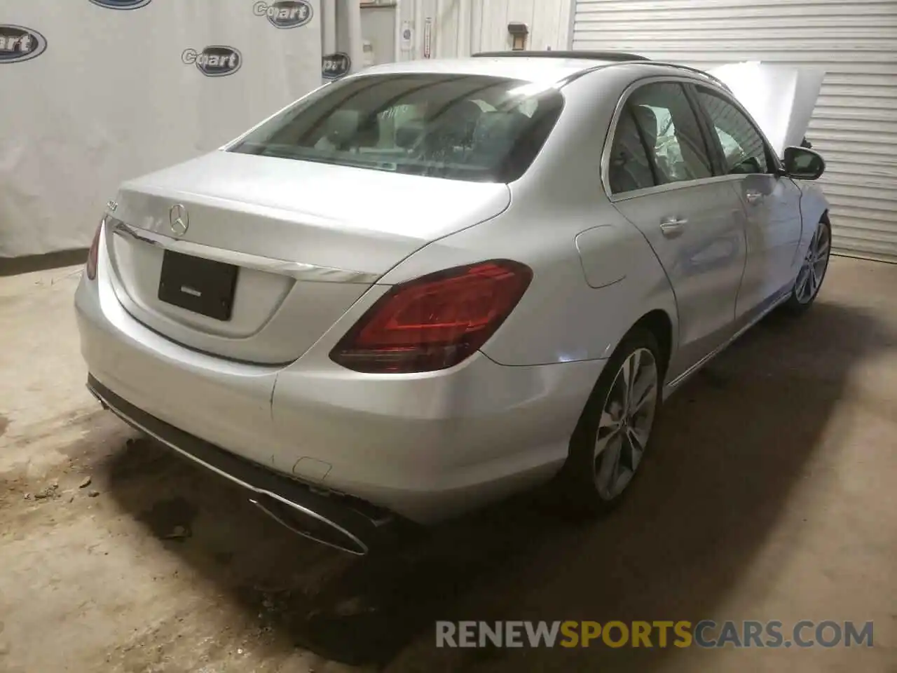 4 Photograph of a damaged car WDDWF8DBXLR544966 MERCEDES-BENZ C-CLASS 2020