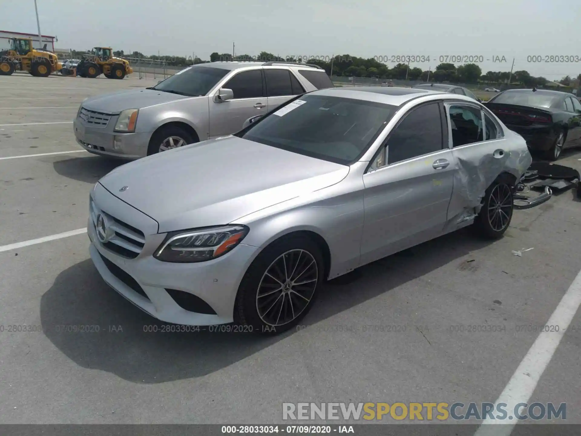 2 Photograph of a damaged car WDDWF8DBXLR551903 MERCEDES-BENZ C-CLASS 2020