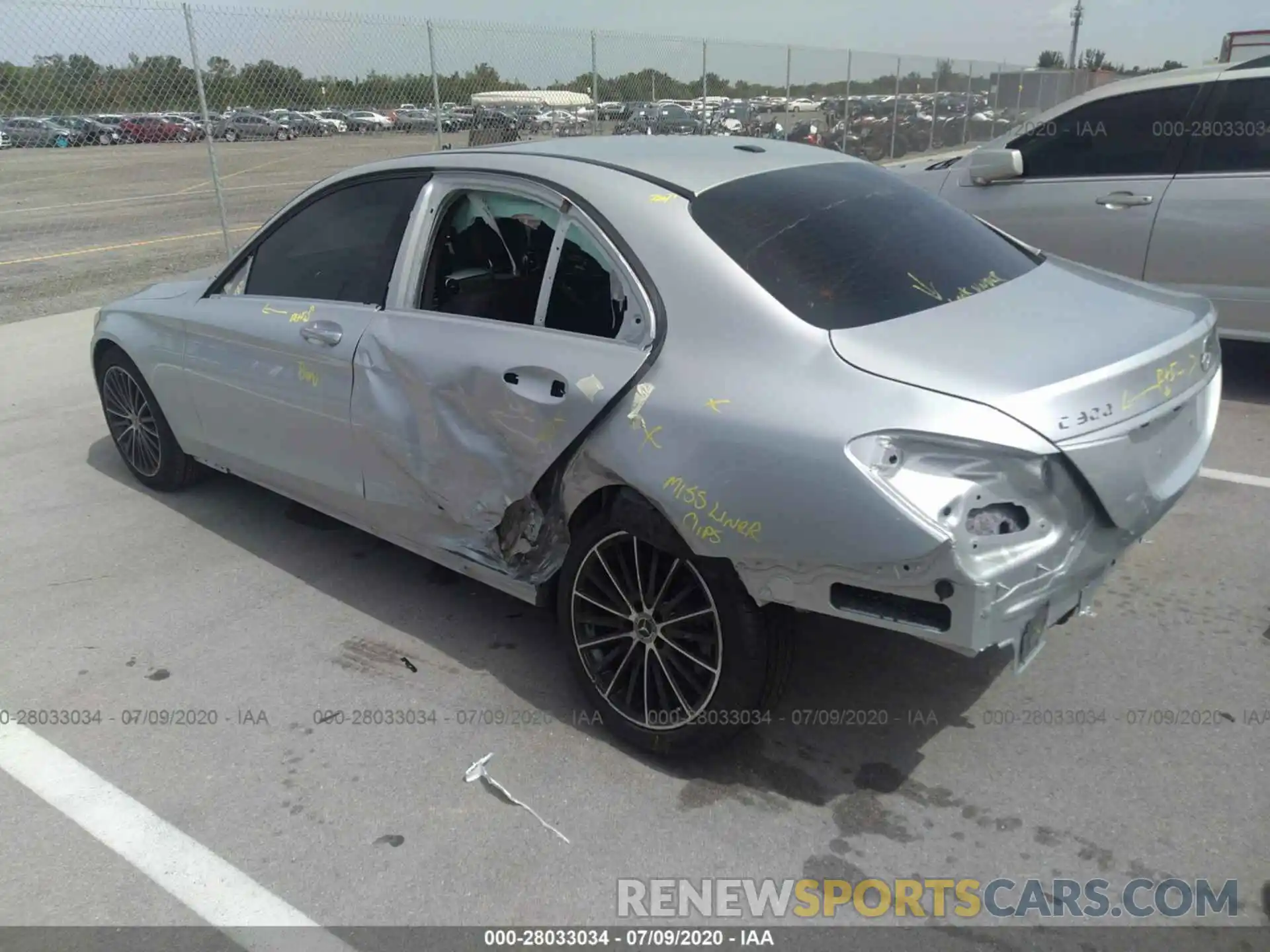 3 Photograph of a damaged car WDDWF8DBXLR551903 MERCEDES-BENZ C-CLASS 2020