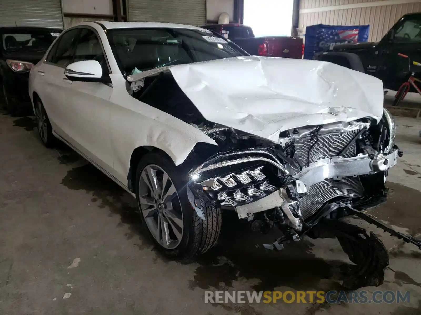 1 Photograph of a damaged car WDDWF8DBXLR552470 MERCEDES-BENZ C CLASS 2020