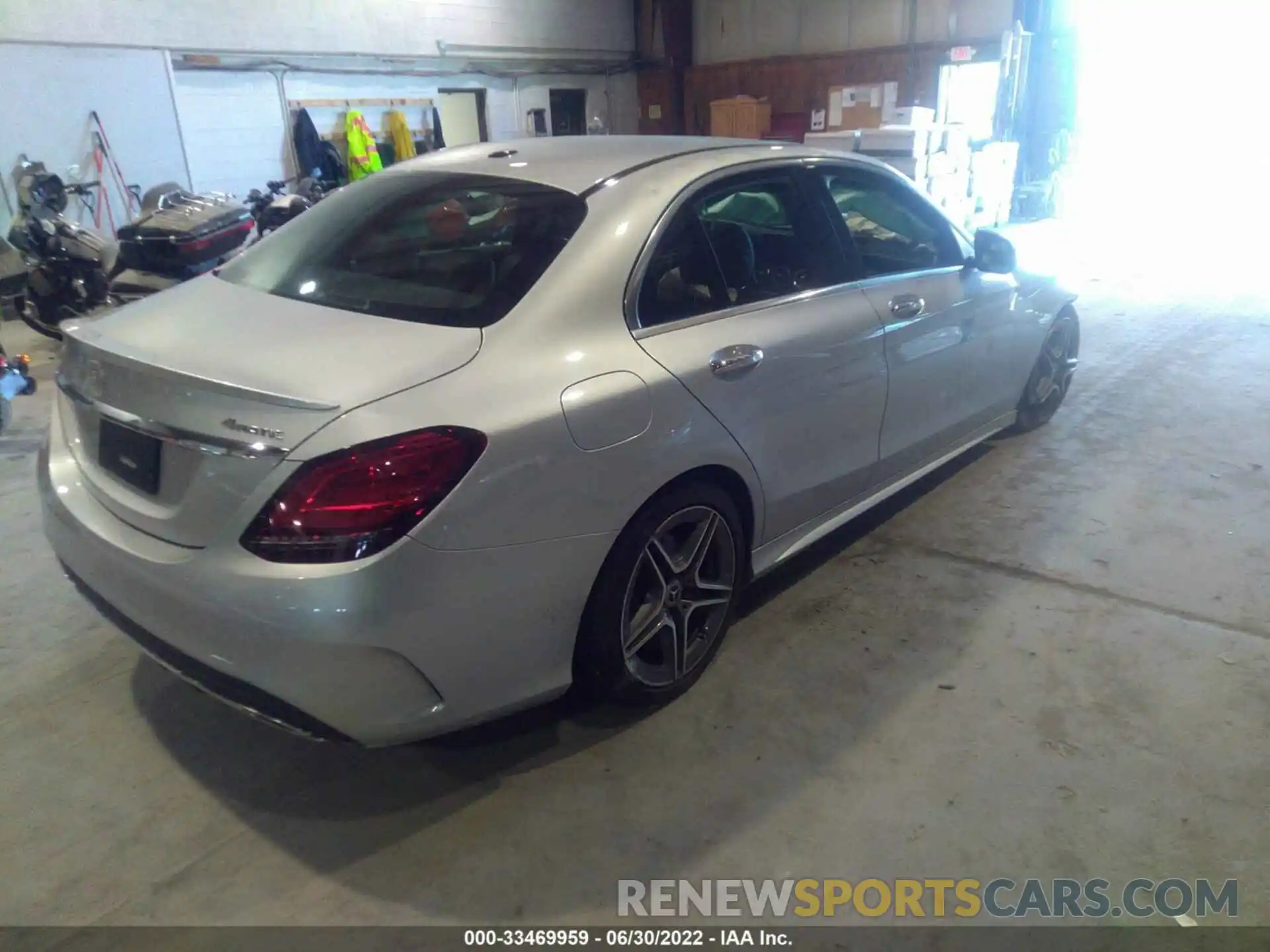 4 Photograph of a damaged car WDDWF8EB0LR526877 MERCEDES-BENZ C-CLASS 2020