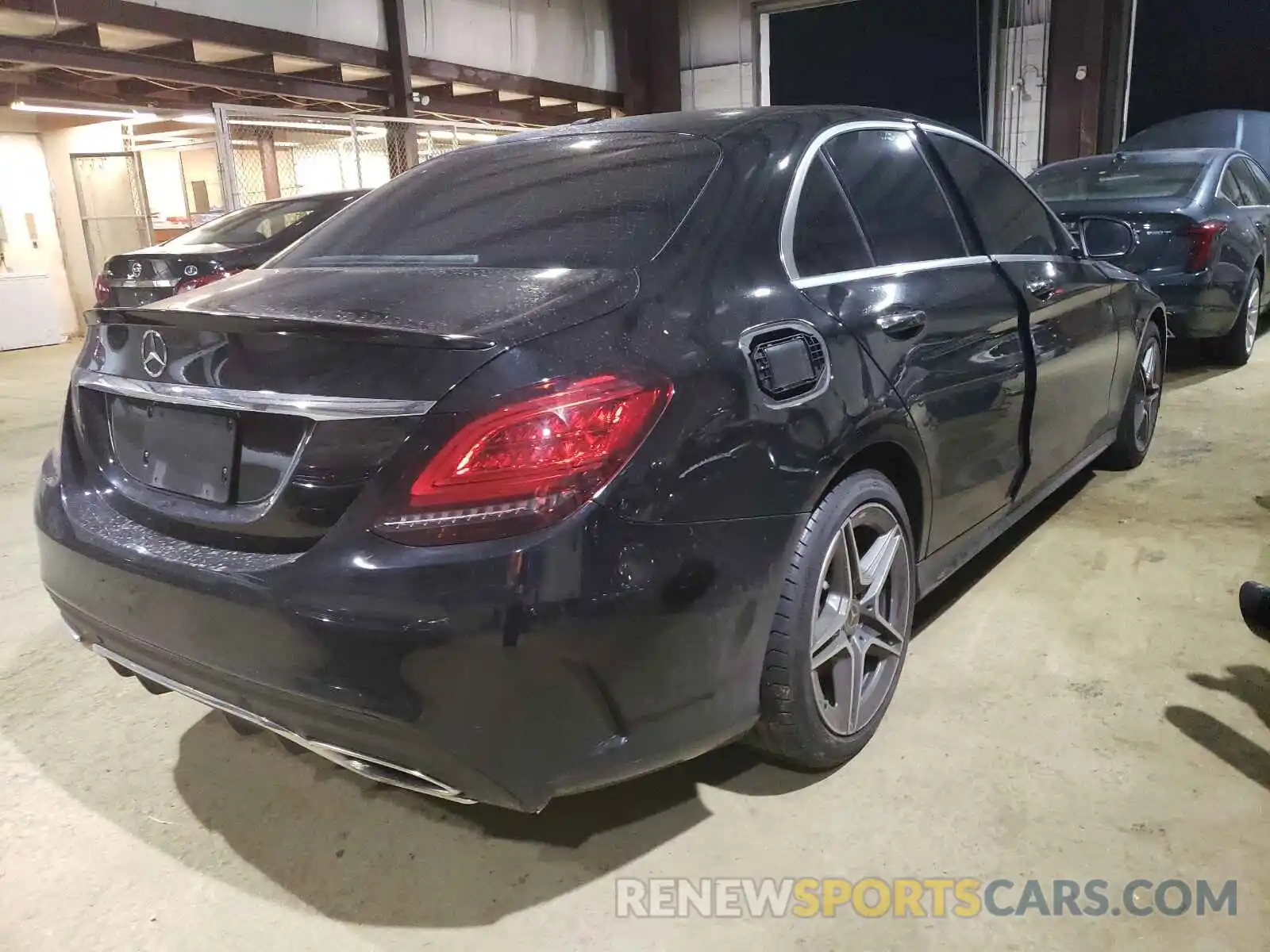 4 Photograph of a damaged car WDDWF8EB0LR546448 MERCEDES-BENZ C-CLASS 2020