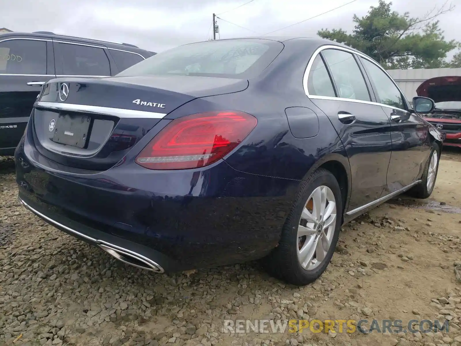 4 Photograph of a damaged car WDDWF8EB0LR550046 MERCEDES-BENZ C-CLASS 2020