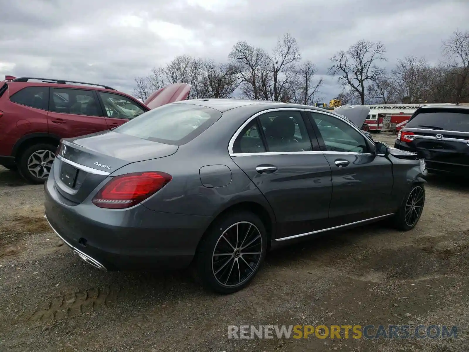 4 Photograph of a damaged car WDDWF8EB2LR527979 MERCEDES-BENZ C CLASS 2020