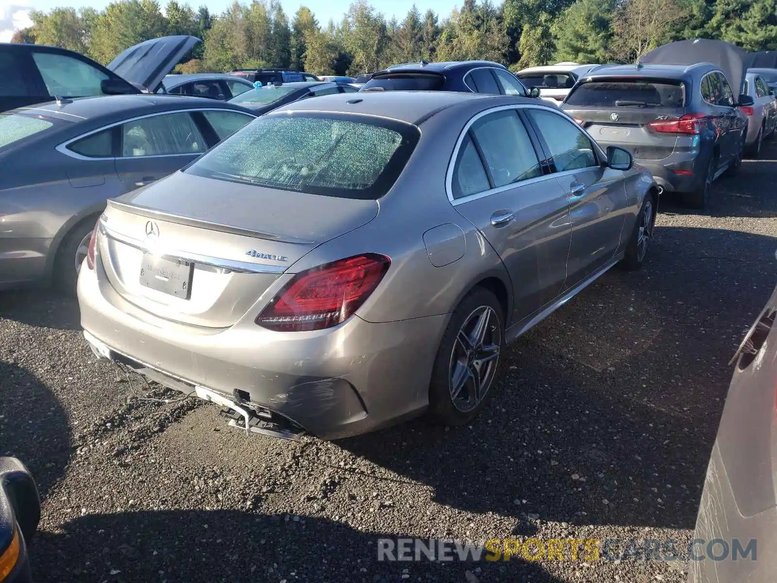 4 Photograph of a damaged car WDDWF8EB3LR525772 MERCEDES-BENZ C-CLASS 2020