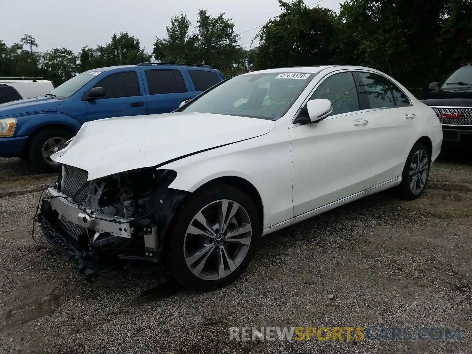 2 Photograph of a damaged car WDDWF8EB3LR527456 MERCEDES-BENZ C CLASS 2020