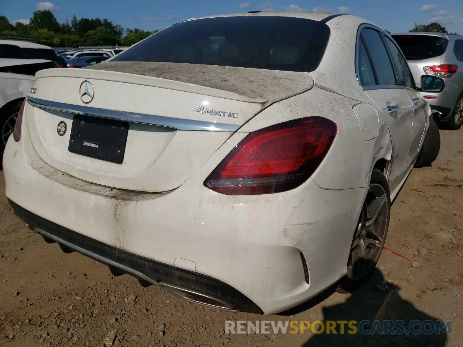 4 Photograph of a damaged car WDDWF8EB3LR549750 MERCEDES-BENZ C-CLASS 2020