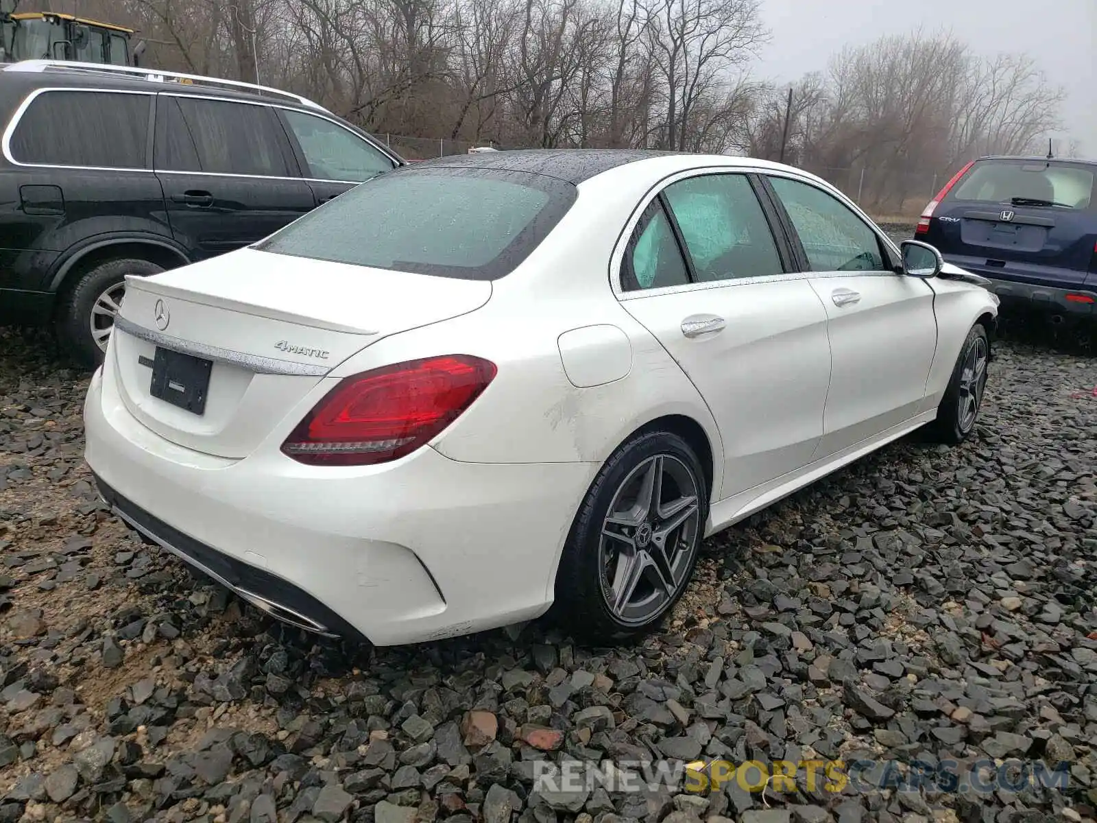 4 Photograph of a damaged car WDDWF8EB4LR526560 MERCEDES-BENZ C CLASS 2020