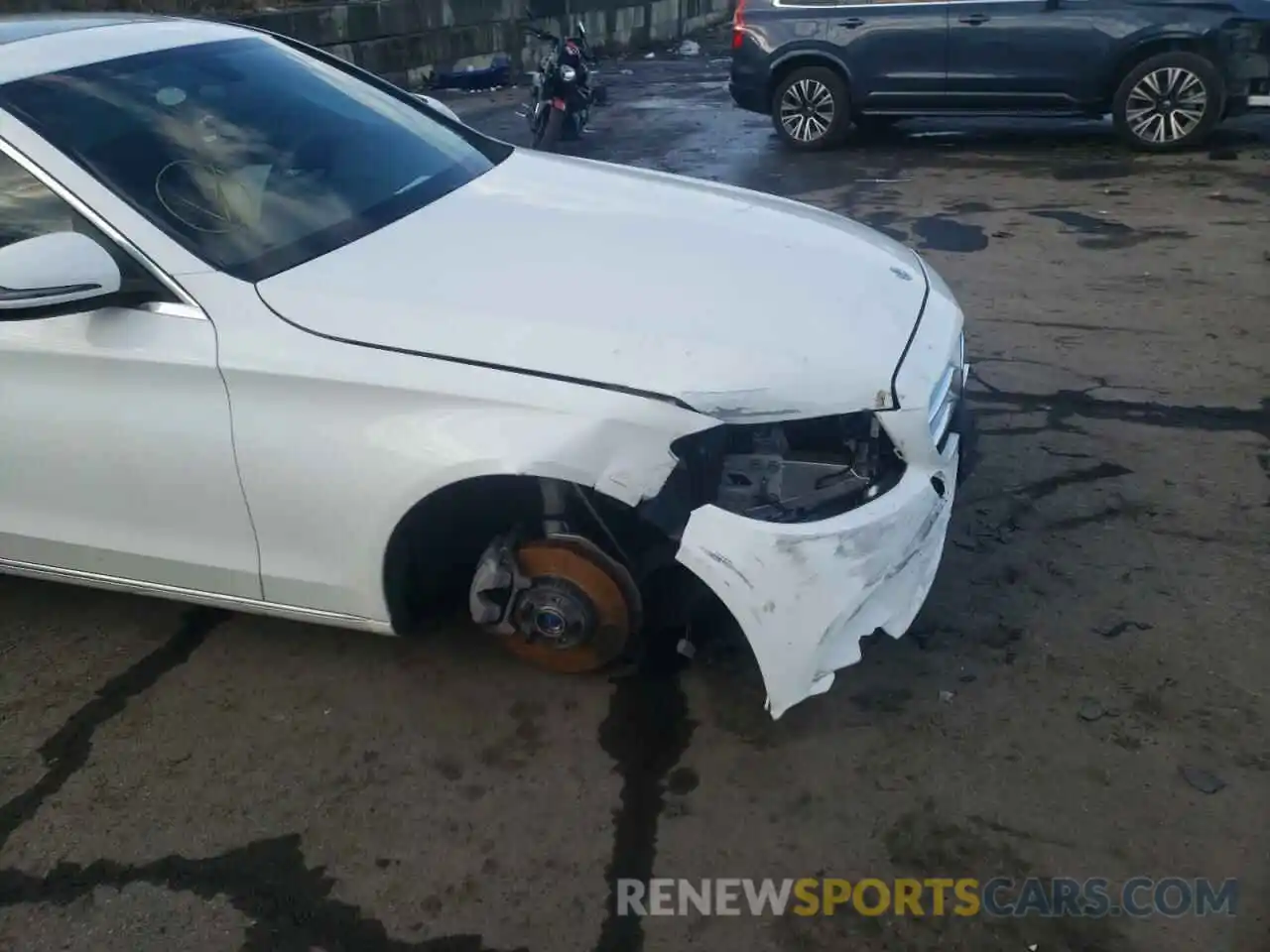 9 Photograph of a damaged car WDDWF8EB4LR541415 MERCEDES-BENZ C-CLASS 2020