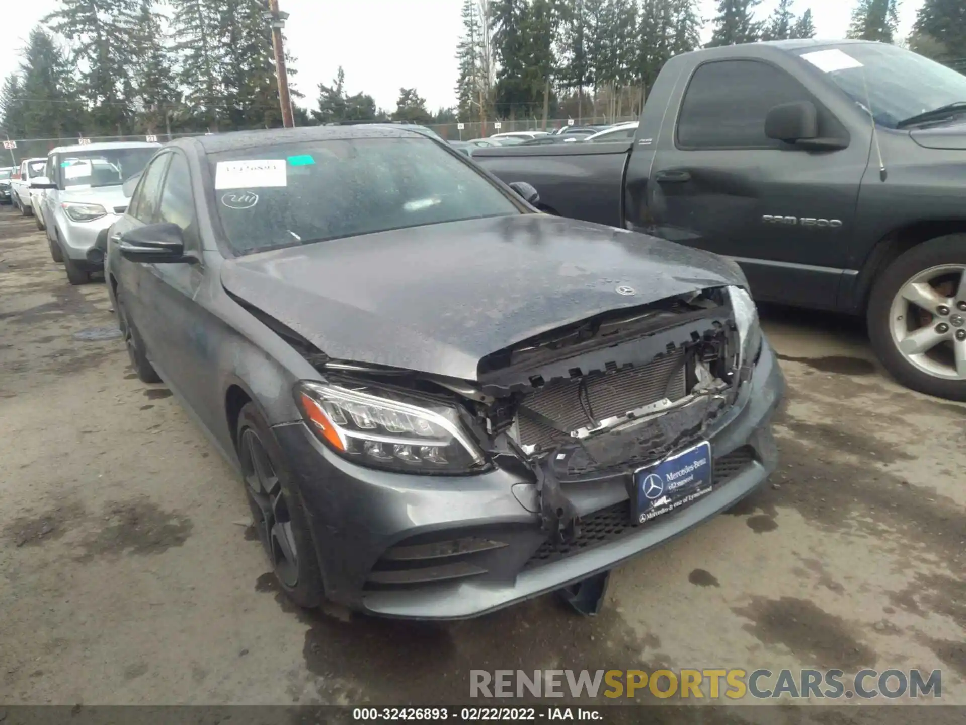 1 Photograph of a damaged car WDDWF8EB5LR556232 MERCEDES-BENZ C-CLASS 2020