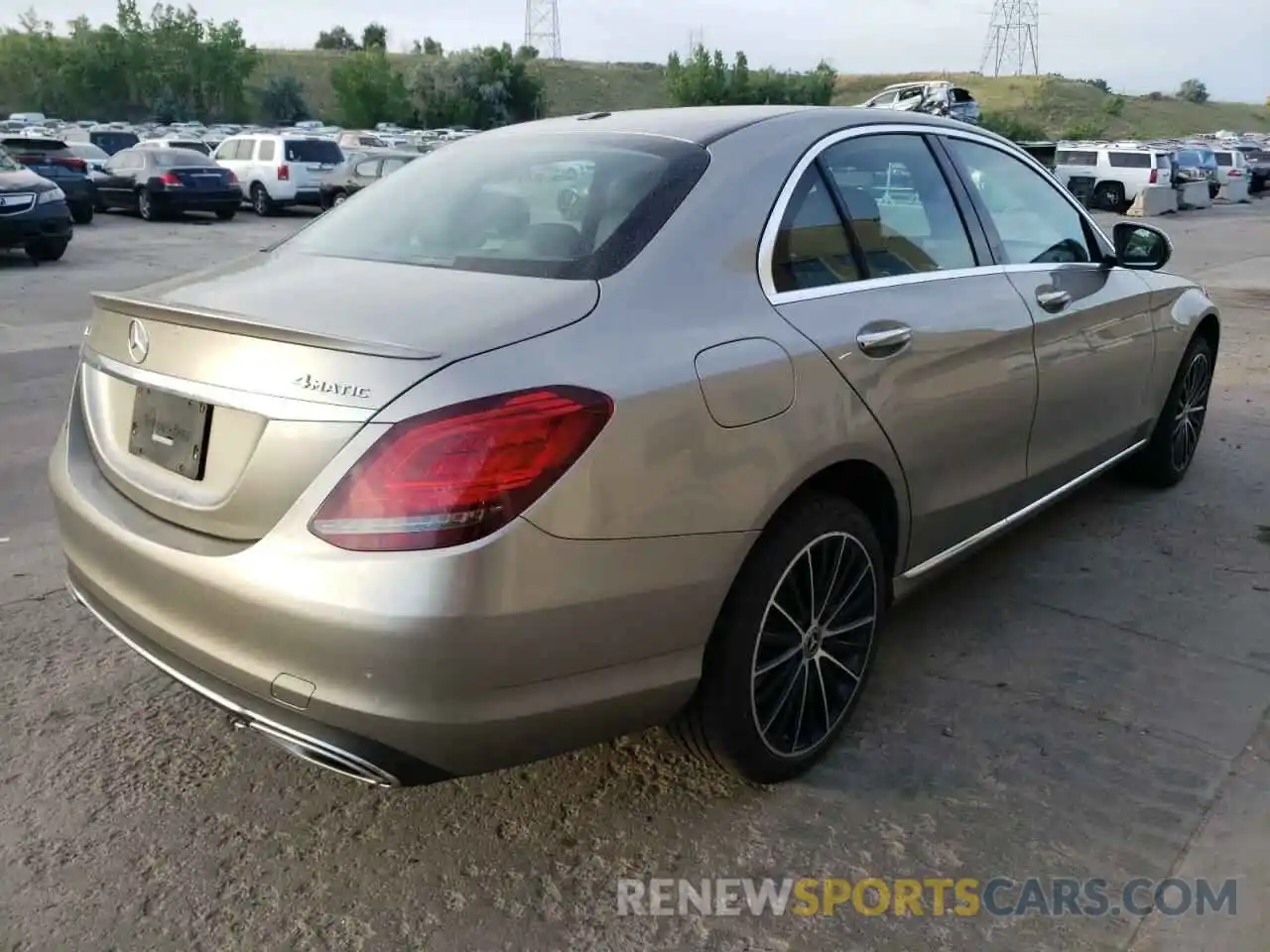 4 Photograph of a damaged car WDDWF8EB9LR546996 MERCEDES-BENZ C-CLASS 2020