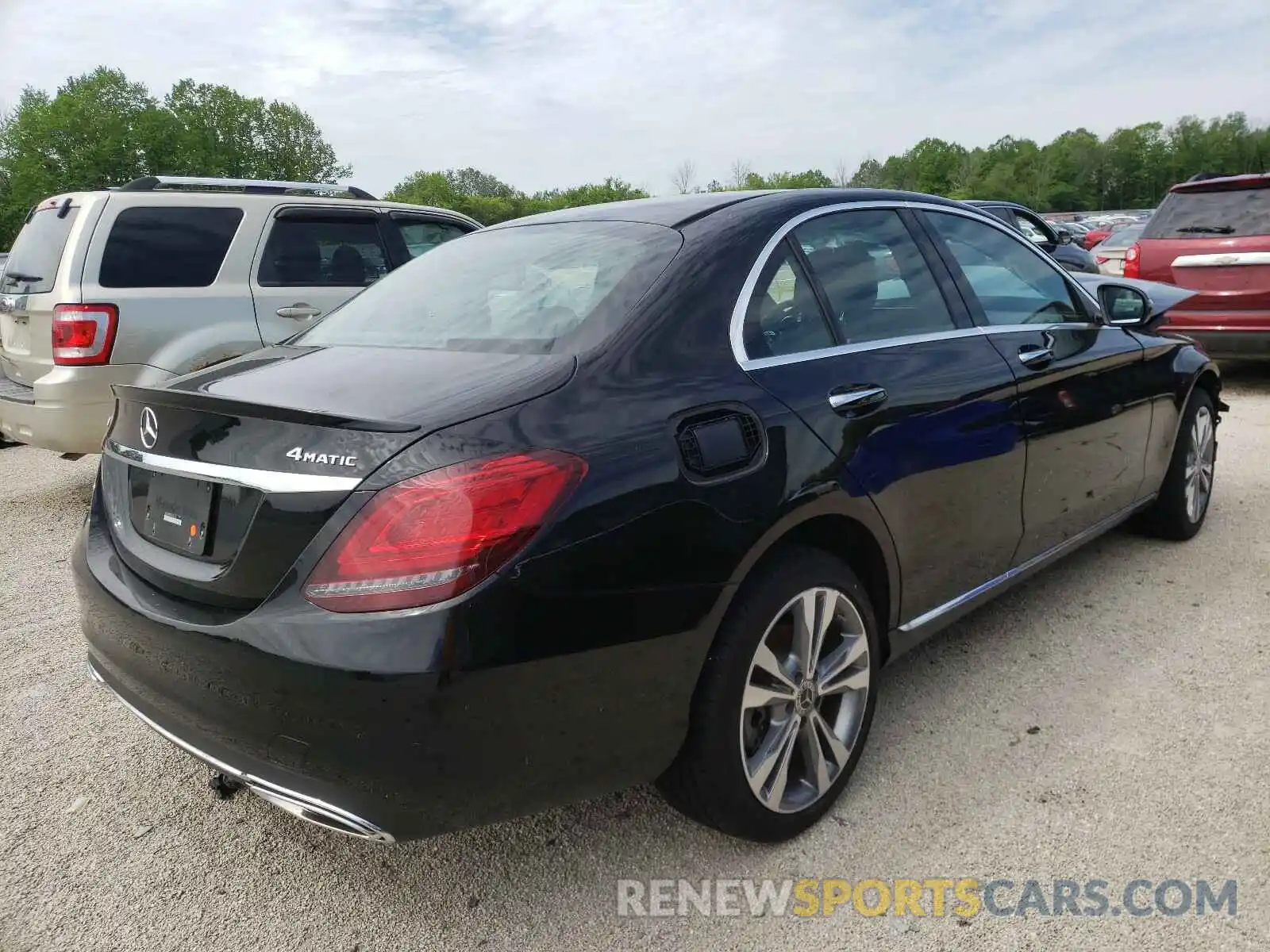 4 Photograph of a damaged car WDDWF8EB9LR556203 MERCEDES-BENZ C-CLASS 2020