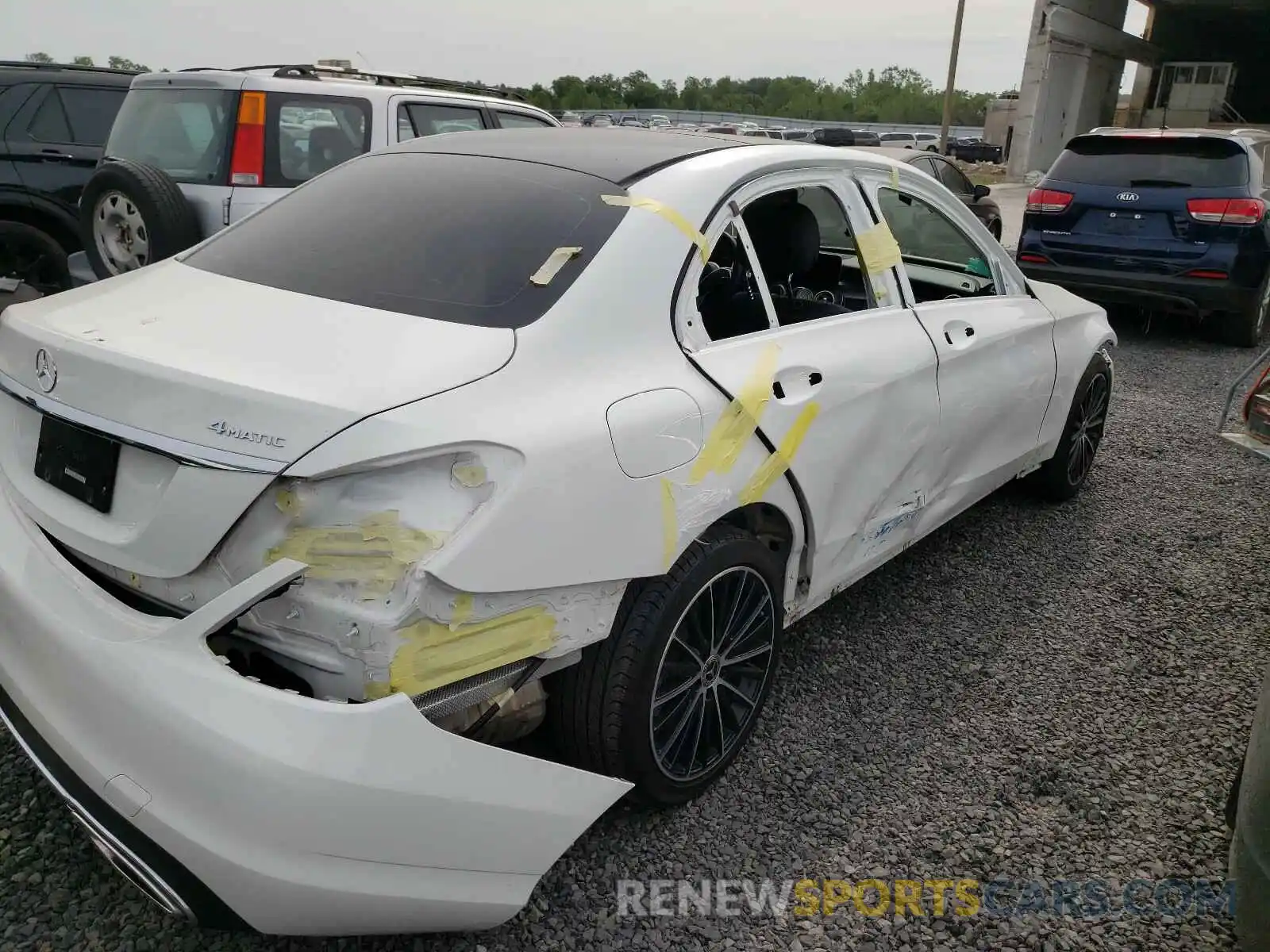 9 Photograph of a damaged car WDDWF8EBXLR526353 MERCEDES-BENZ C CLASS 2020