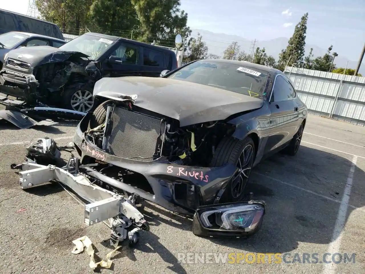 2 Photograph of a damaged car WDDWJ6EB2LF952946 MERCEDES-BENZ C CLASS 2020