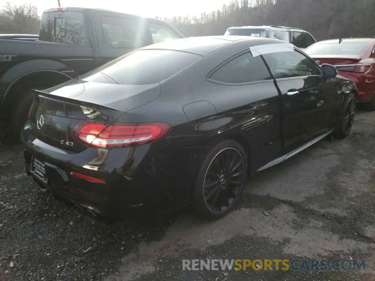 4 Photograph of a damaged car WDDWJ6EBXLF959028 MERCEDES-BENZ C-CLASS 2020