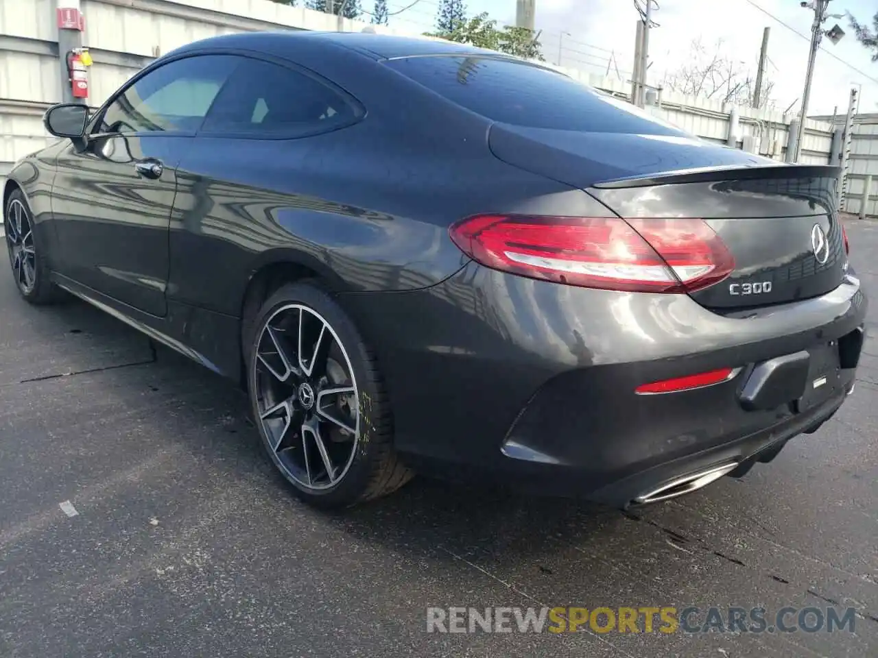 3 Photograph of a damaged car WDDWJ8EB3LF935312 MERCEDES-BENZ C-CLASS 2020