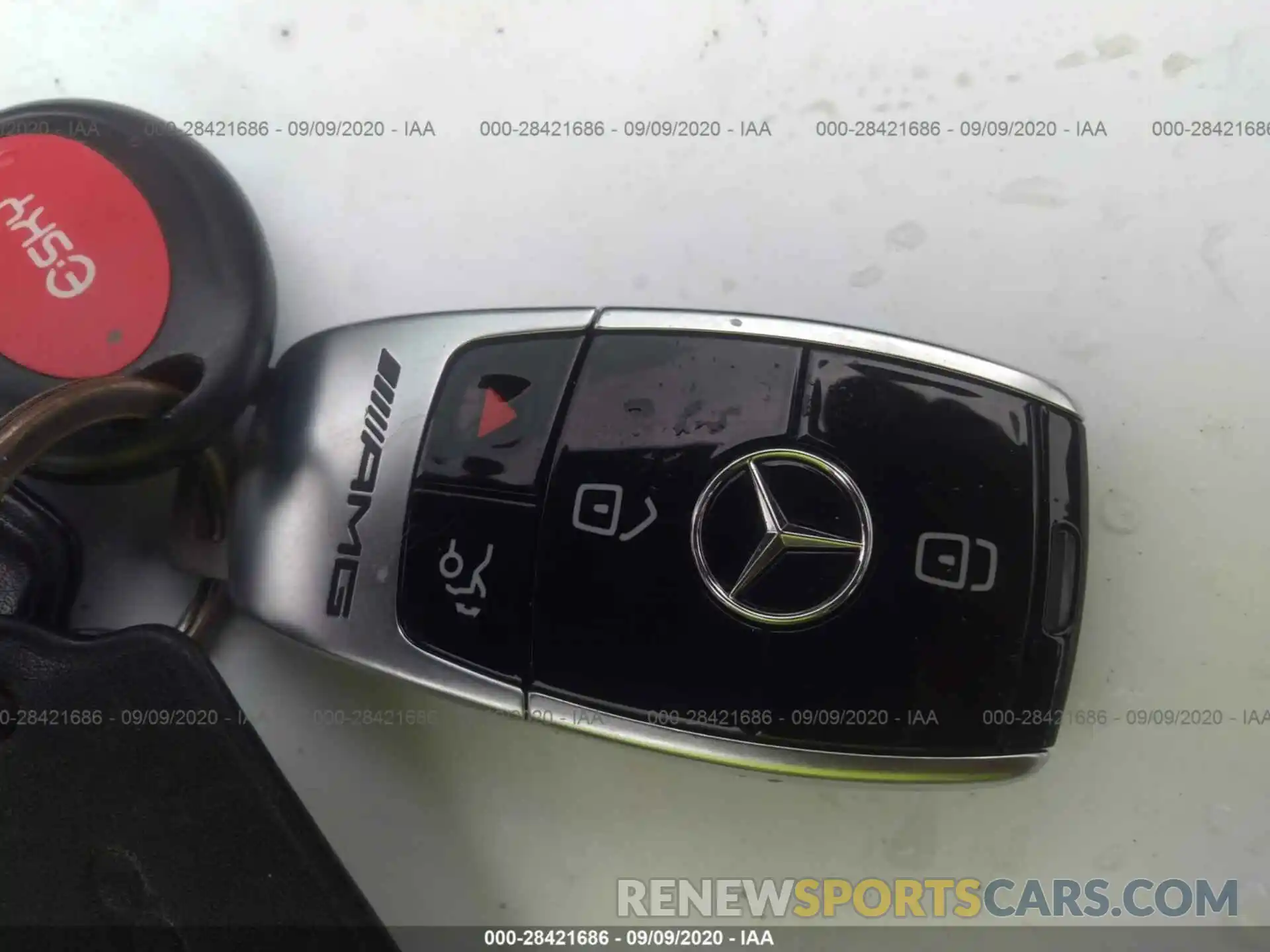 11 Photograph of a damaged car WDDWJ8GB0LF960648 MERCEDES-BENZ C-CLASS 2020