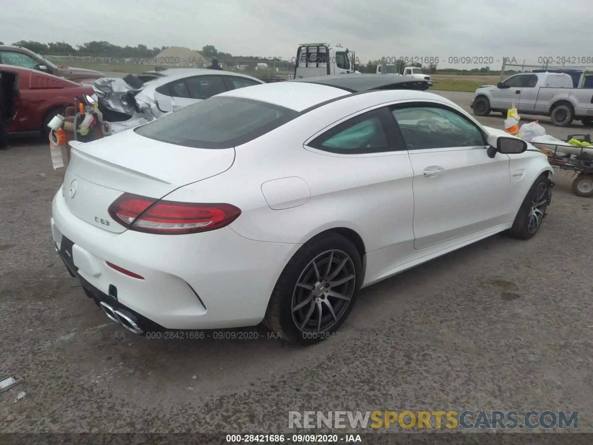 4 Photograph of a damaged car WDDWJ8GB0LF960648 MERCEDES-BENZ C-CLASS 2020