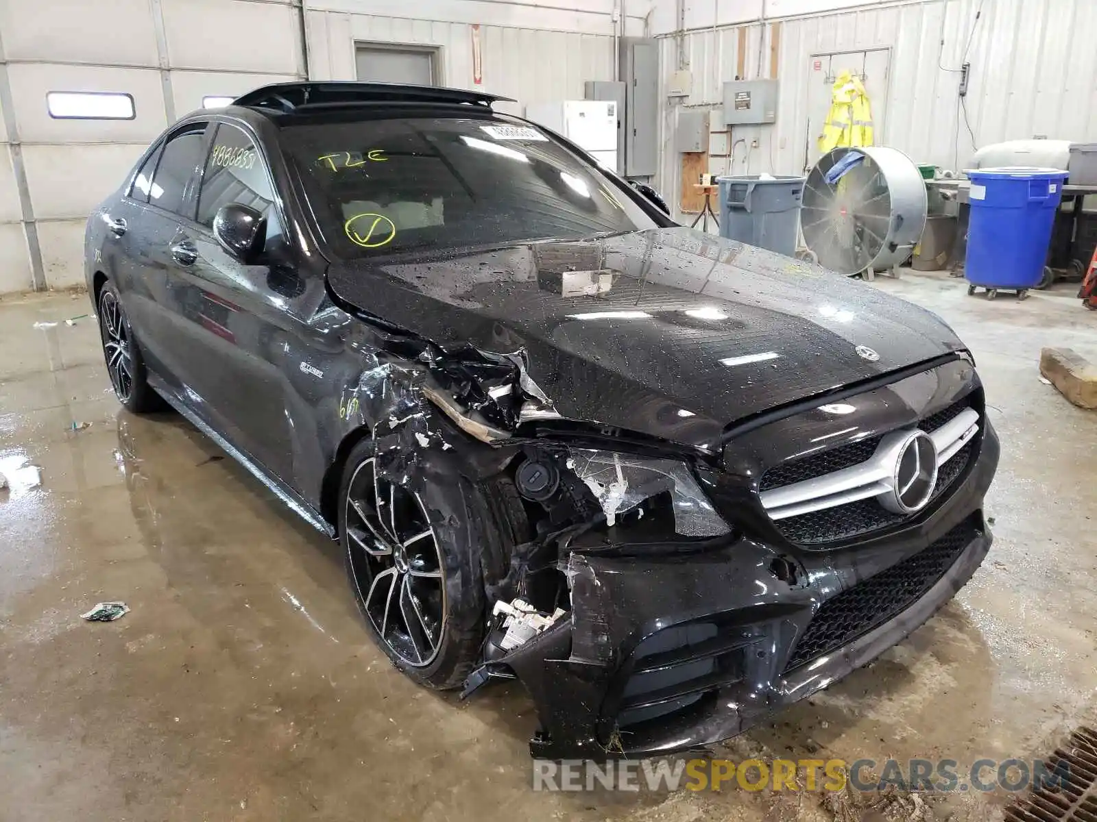 1 Photograph of a damaged car W1KWF6EB0MR617475 MERCEDES-BENZ C-CLASS 2021