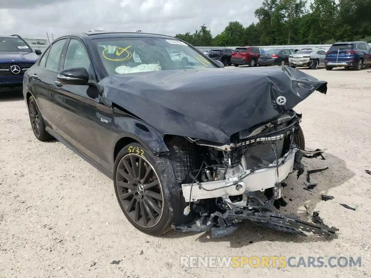 1 Photograph of a damaged car W1KWF6EB5MR636927 MERCEDES-BENZ C-CLASS 2021