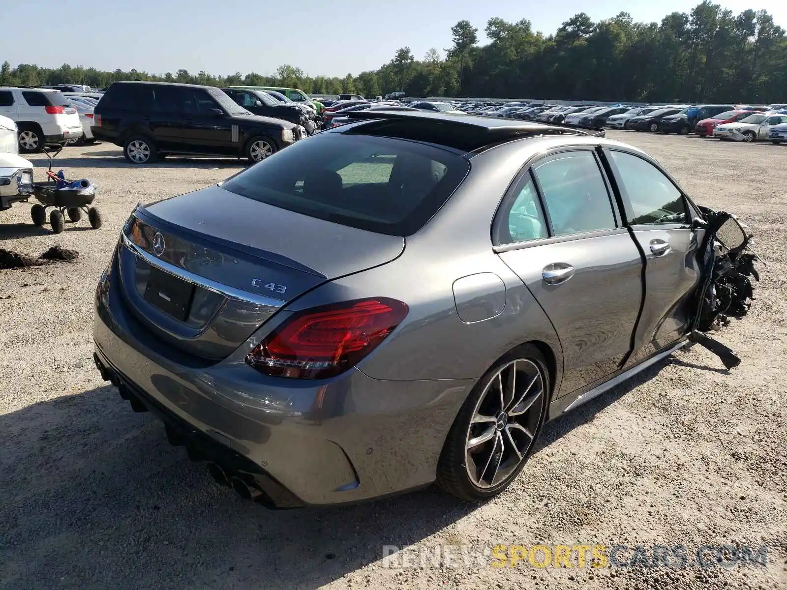 4 Photograph of a damaged car W1KWF6EB6MR622678 MERCEDES-BENZ C-CLASS 2021