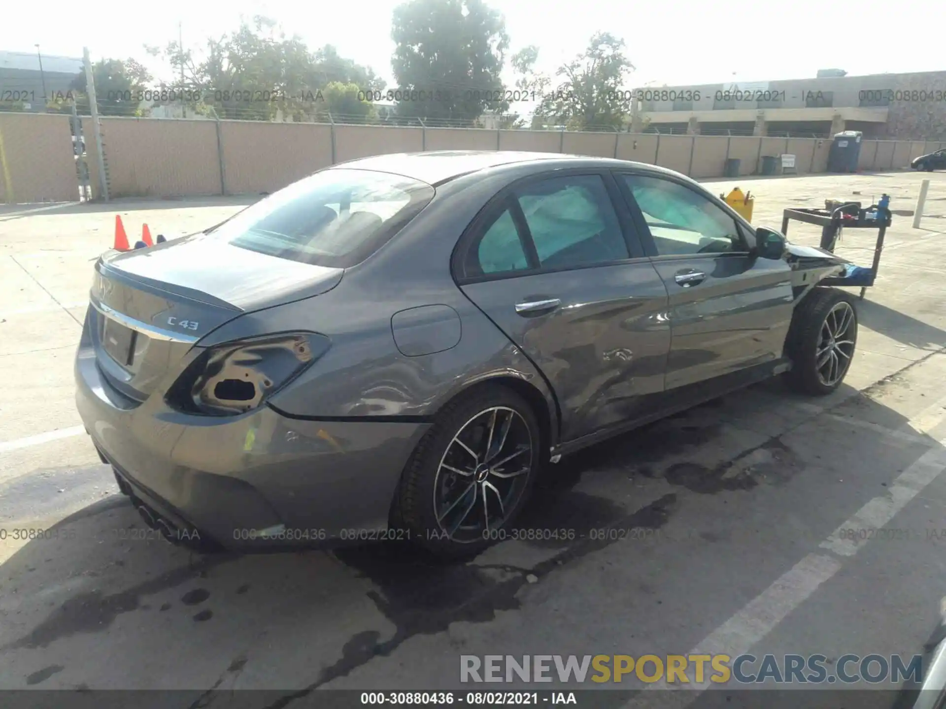 4 Photograph of a damaged car W1KWF6EB7MR612483 MERCEDES-BENZ C-CLASS 2021