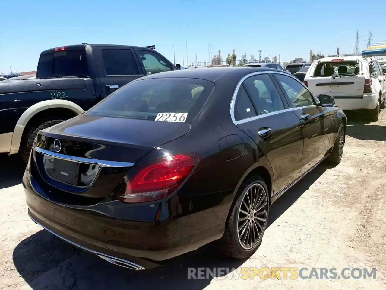 4 Photograph of a damaged car W1KWF8DB0MR612256 MERCEDES-BENZ C-CLASS 2021