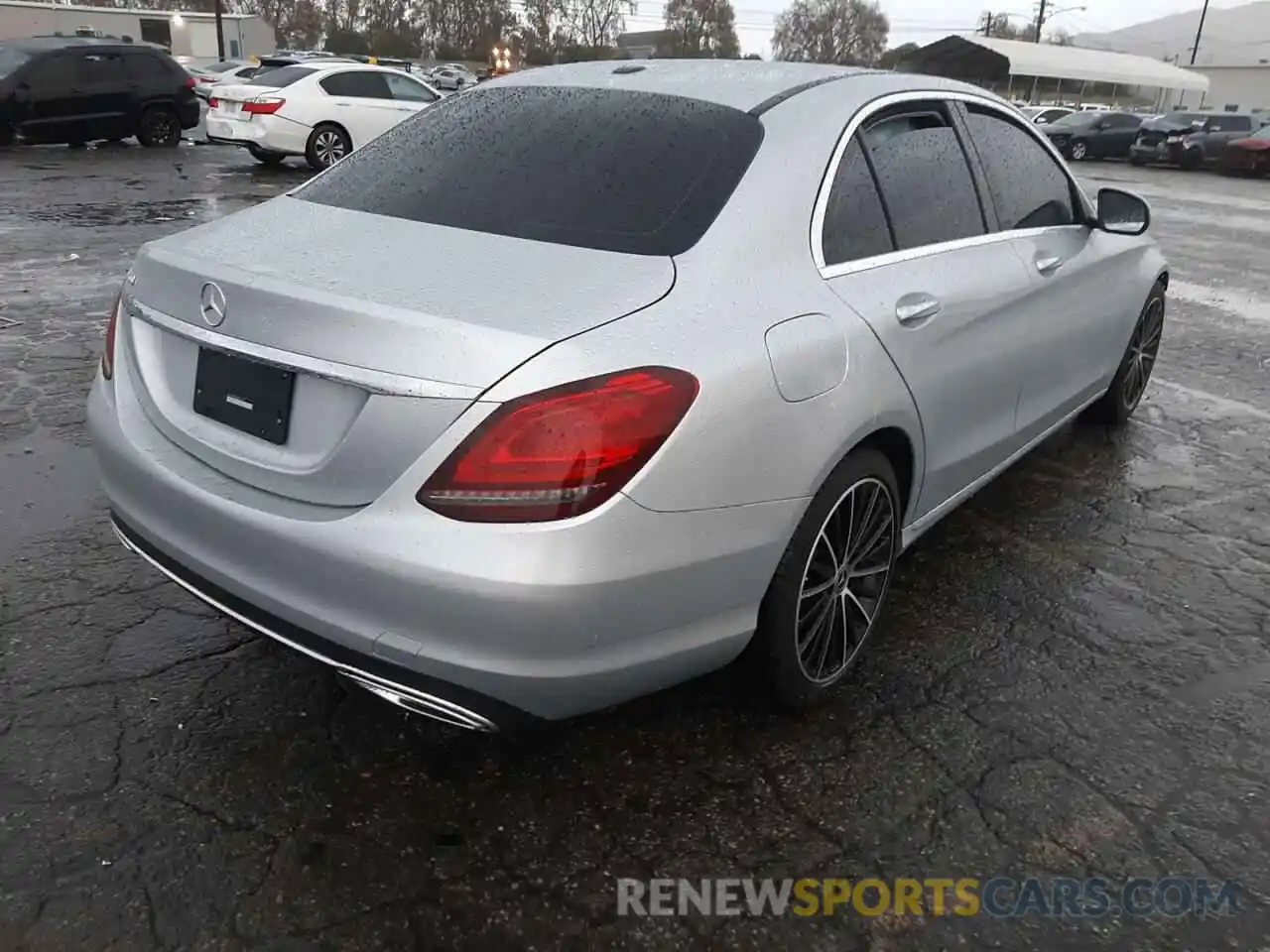 4 Photograph of a damaged car W1KWF8DB0MR650327 MERCEDES-BENZ C-CLASS 2021