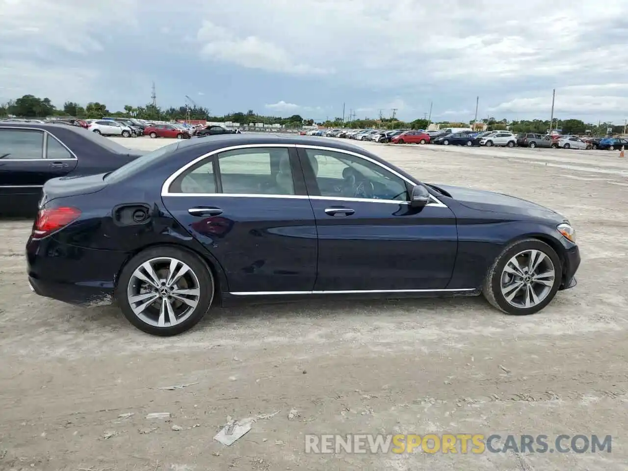 9 Photograph of a damaged car W1KWF8DB0MR652238 MERCEDES-BENZ C-CLASS 2021