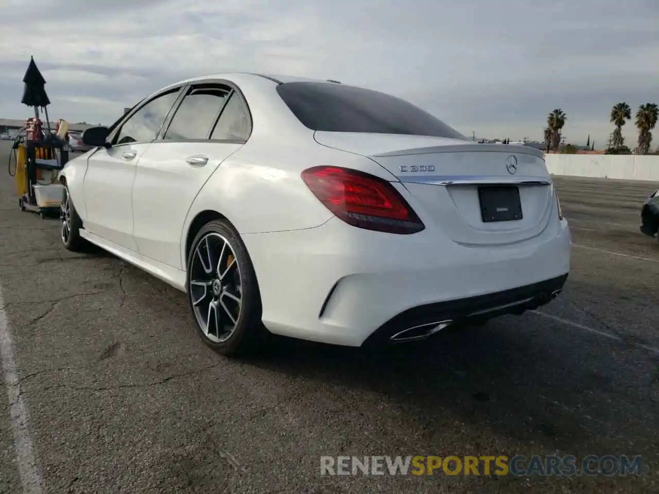 3 Photograph of a damaged car W1KWF8DB1MR609804 MERCEDES-BENZ C-CLASS 2021