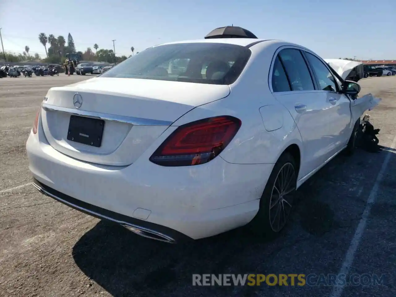 4 Photograph of a damaged car W1KWF8DB1MR610936 MERCEDES-BENZ C-CLASS 2021