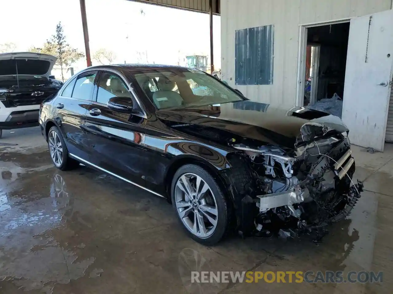 4 Photograph of a damaged car W1KWF8DB2MR605258 MERCEDES-BENZ C-CLASS 2021