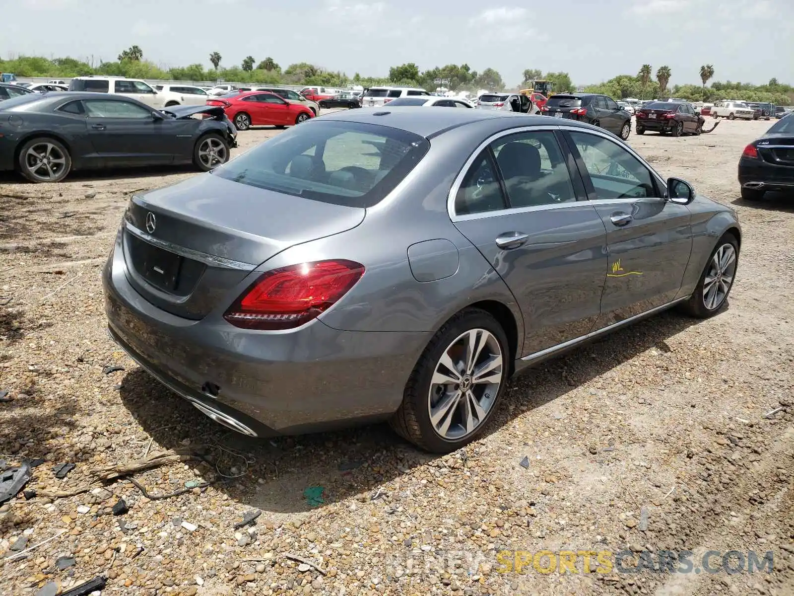 4 Photograph of a damaged car W1KWF8DB3MR609044 MERCEDES-BENZ C-CLASS 2021