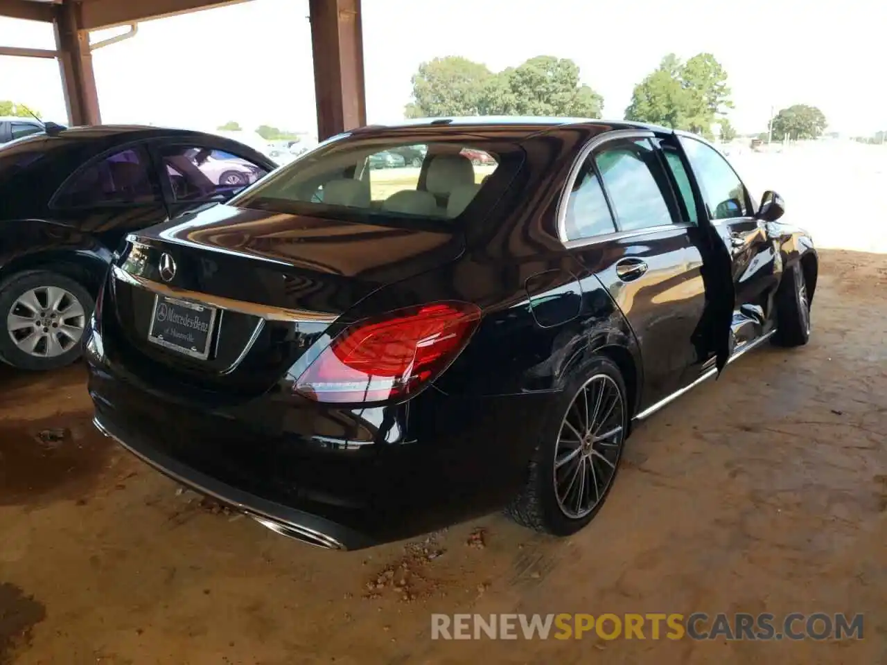 4 Photograph of a damaged car W1KWF8DB3MR619461 MERCEDES-BENZ C-CLASS 2021