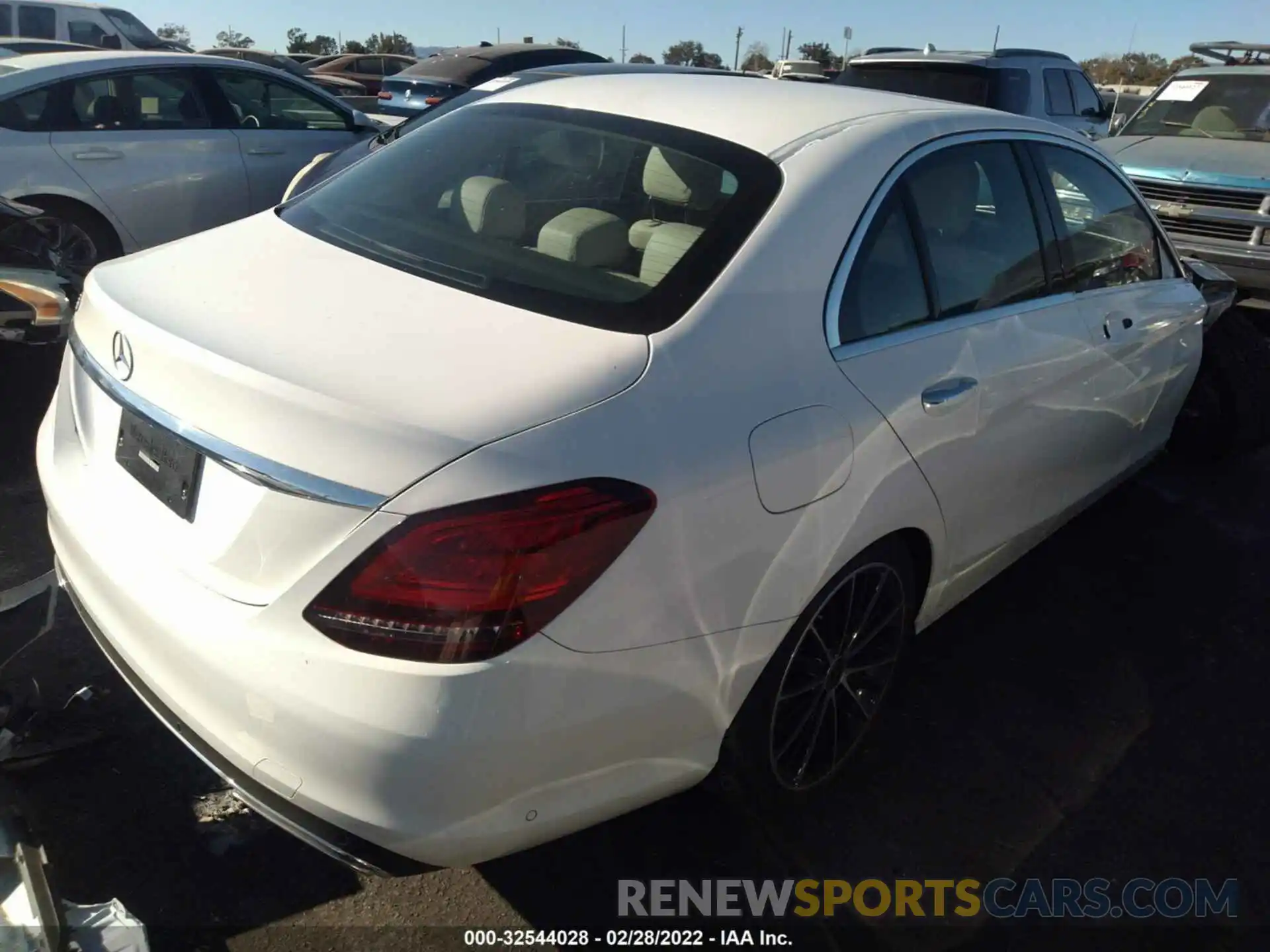 4 Photograph of a damaged car W1KWF8DB4MR607772 MERCEDES-BENZ C-CLASS 2021