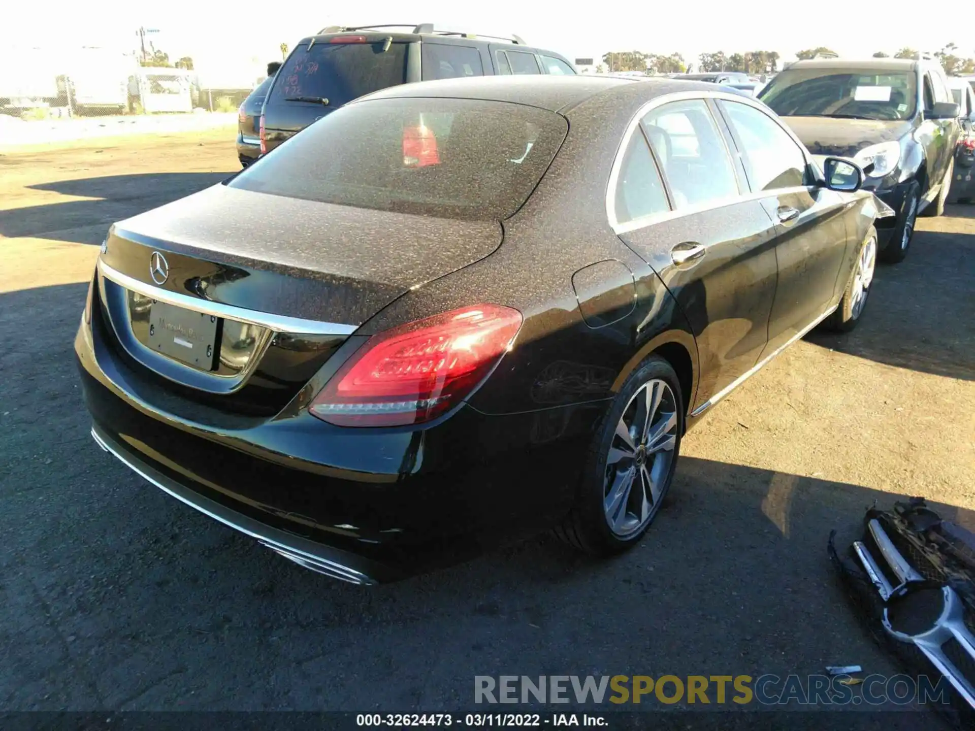 4 Photograph of a damaged car W1KWF8DB4MR622529 MERCEDES-BENZ C-CLASS 2021