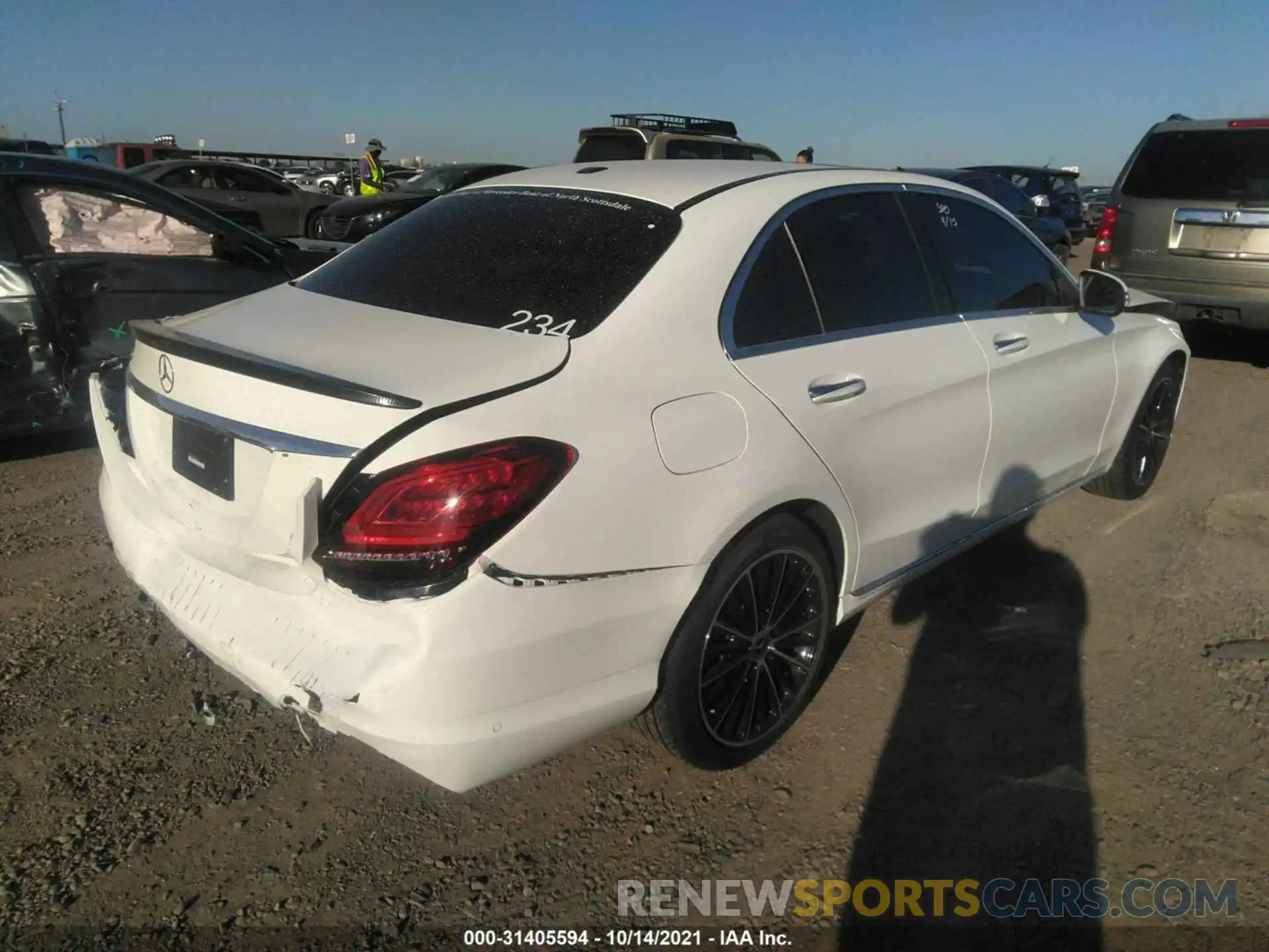 4 Photograph of a damaged car W1KWF8DB4MR628234 MERCEDES-BENZ C-CLASS 2021